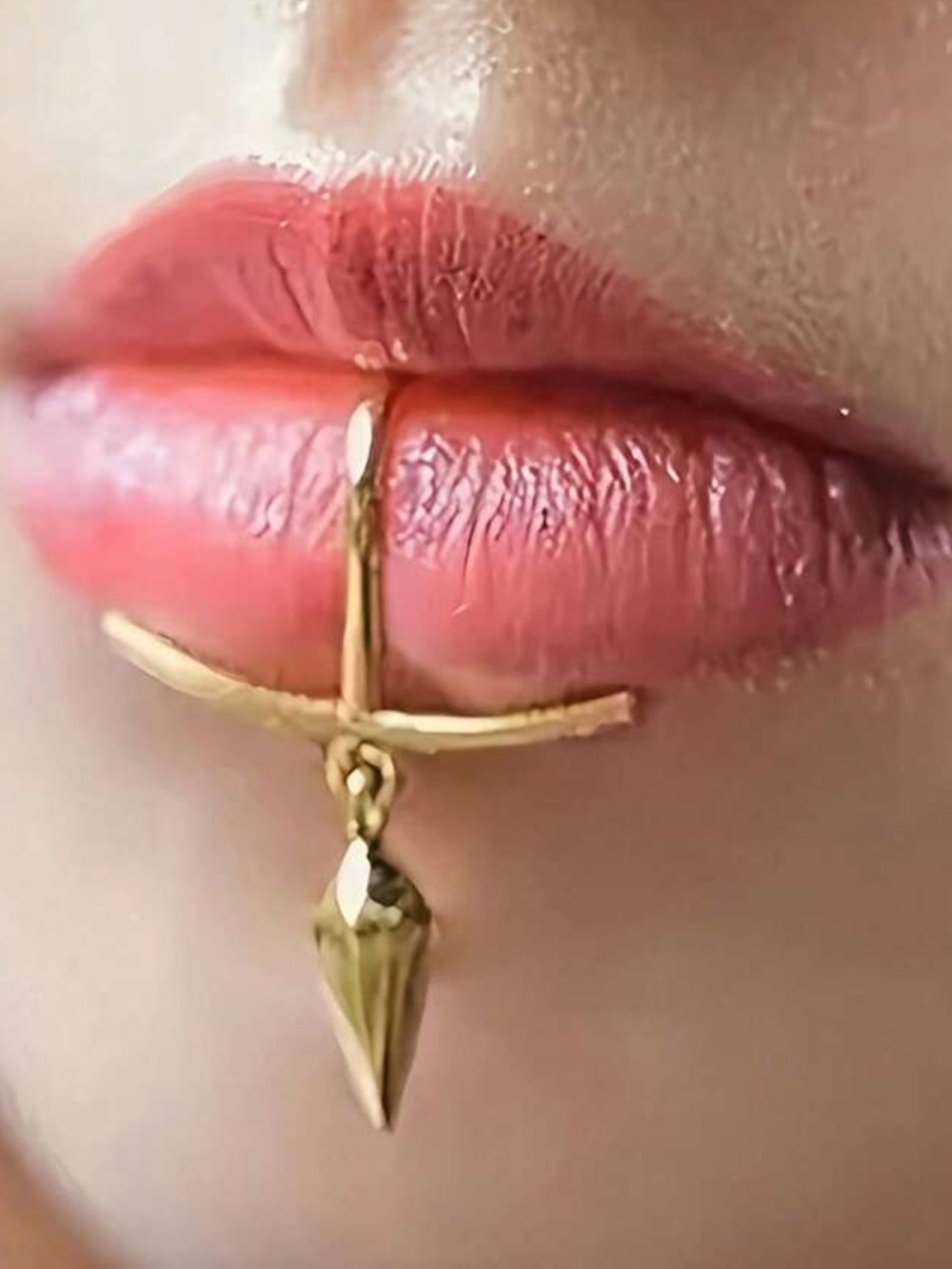 Gold T Bar Charm Lip Ring